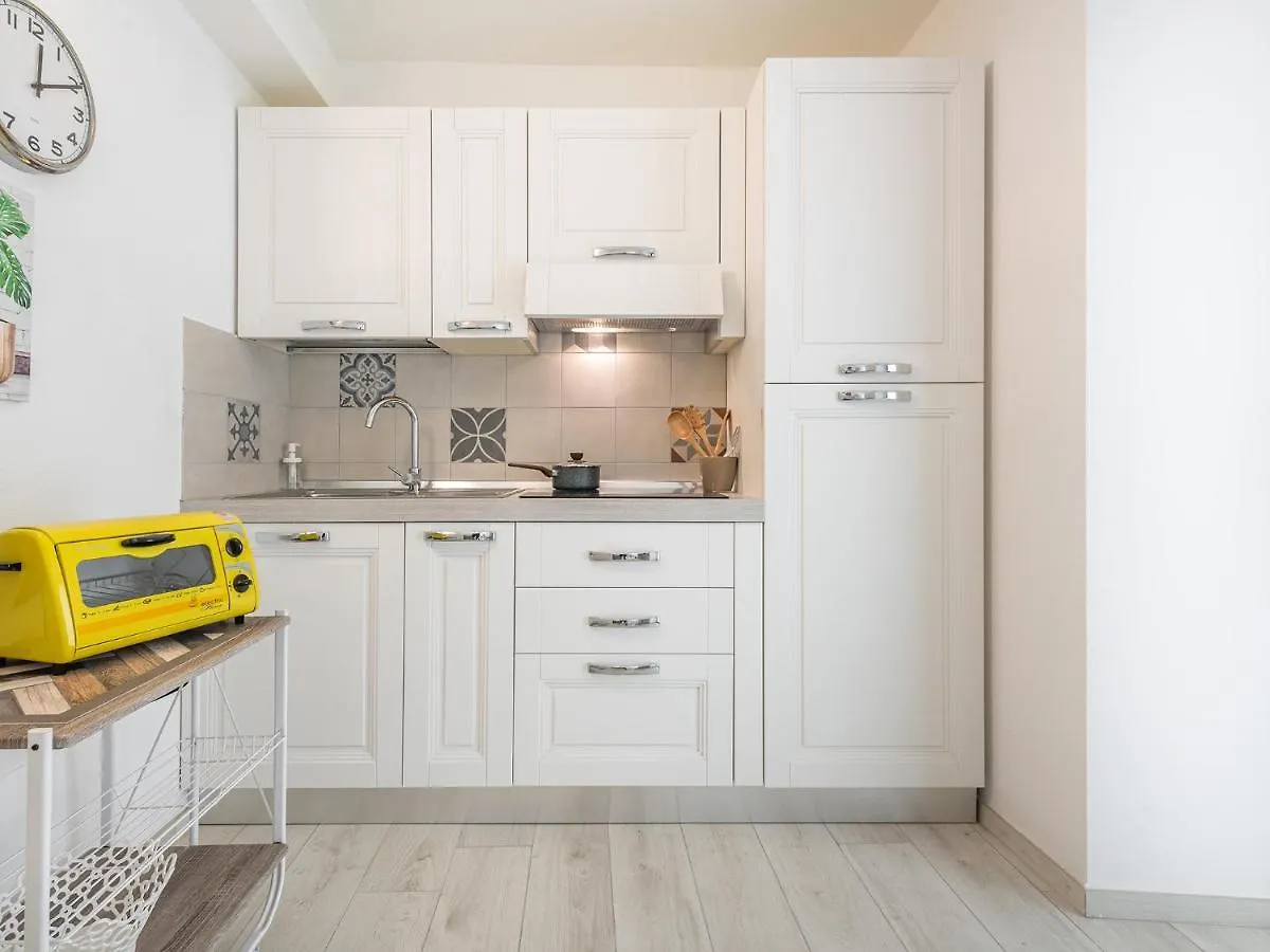 Affittacamere La Buona Stella Rooms - City Centre Cagliari