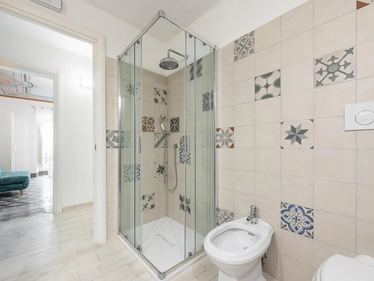 Affittacamere La Buona Stella Rooms - City Centre Cagliari